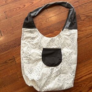 Esembly reusable tote bag